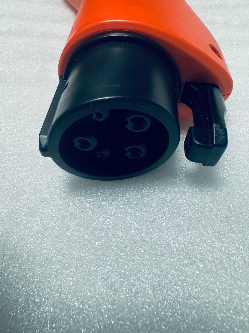 トヨタ純正 ヴィークルパワーコネクタ G9050-47012 - メルカリ