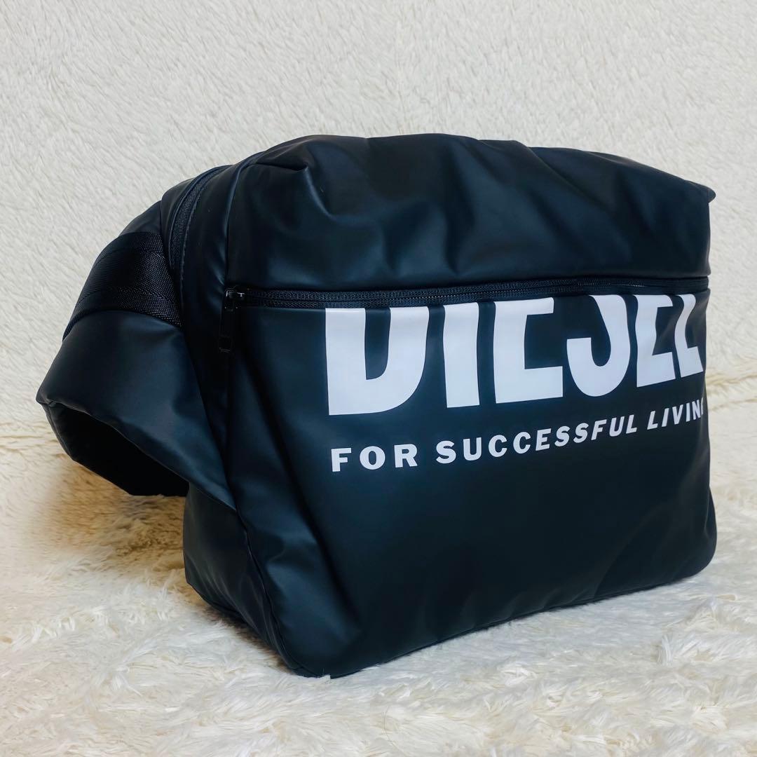 未使用級極美DIESEL ディーゼル ボディバッグ斜めがけビッグロゴ