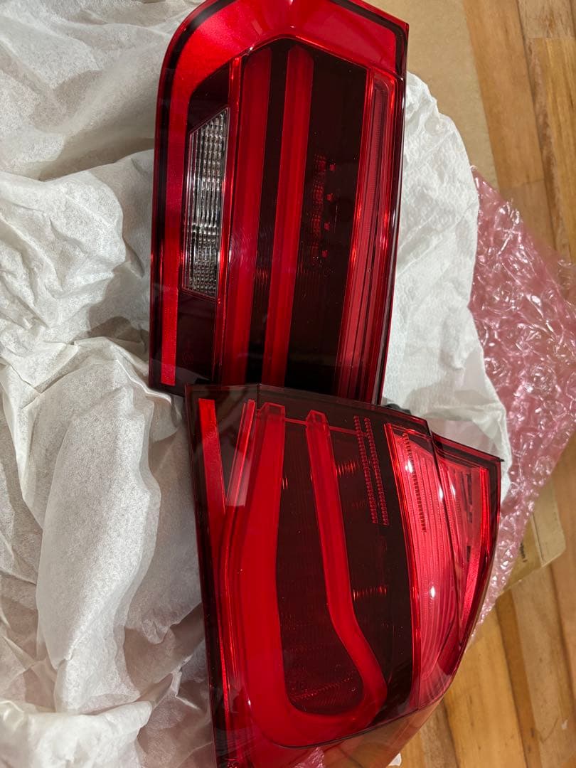 ＢＭW 3シリーズ　 F31 LCI テールライト リアビューを刷新！BMW 3シリーズF31にLCIブラックラインテールライト