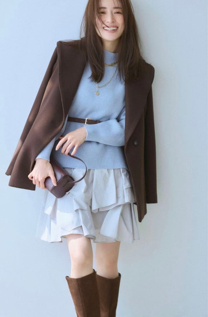 ライトブルー ニット フリルスカート セット エレガントスカイブルーフリルセットアップ：スカート | Maiden's Rêve