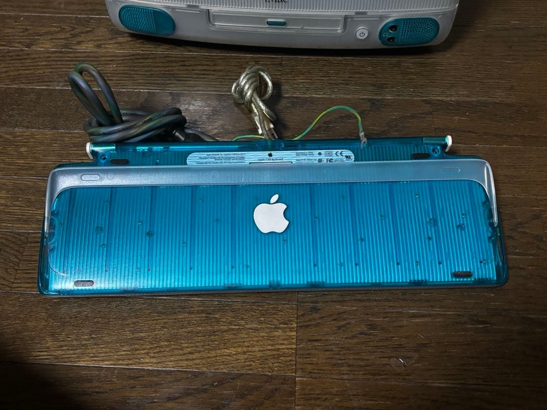 レトロ i Mac G3 333/32/6G CD/6V/512K/MDM/K