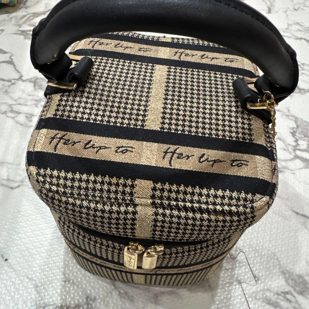 即日発送♡Herlipto Jacquard Vanity Bag バニティ - メルカリ
