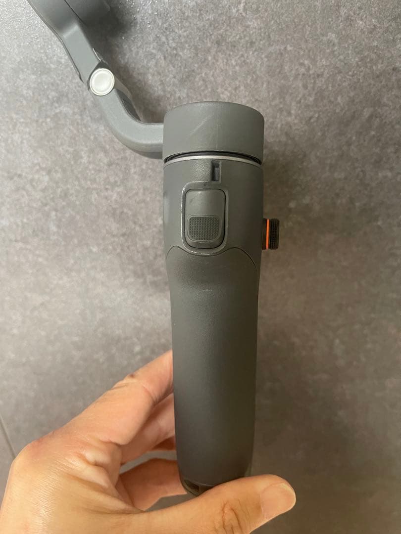 DJI Osmo Mobile6 保証期間2025年11月8日まで おまけ付 - メルカリ