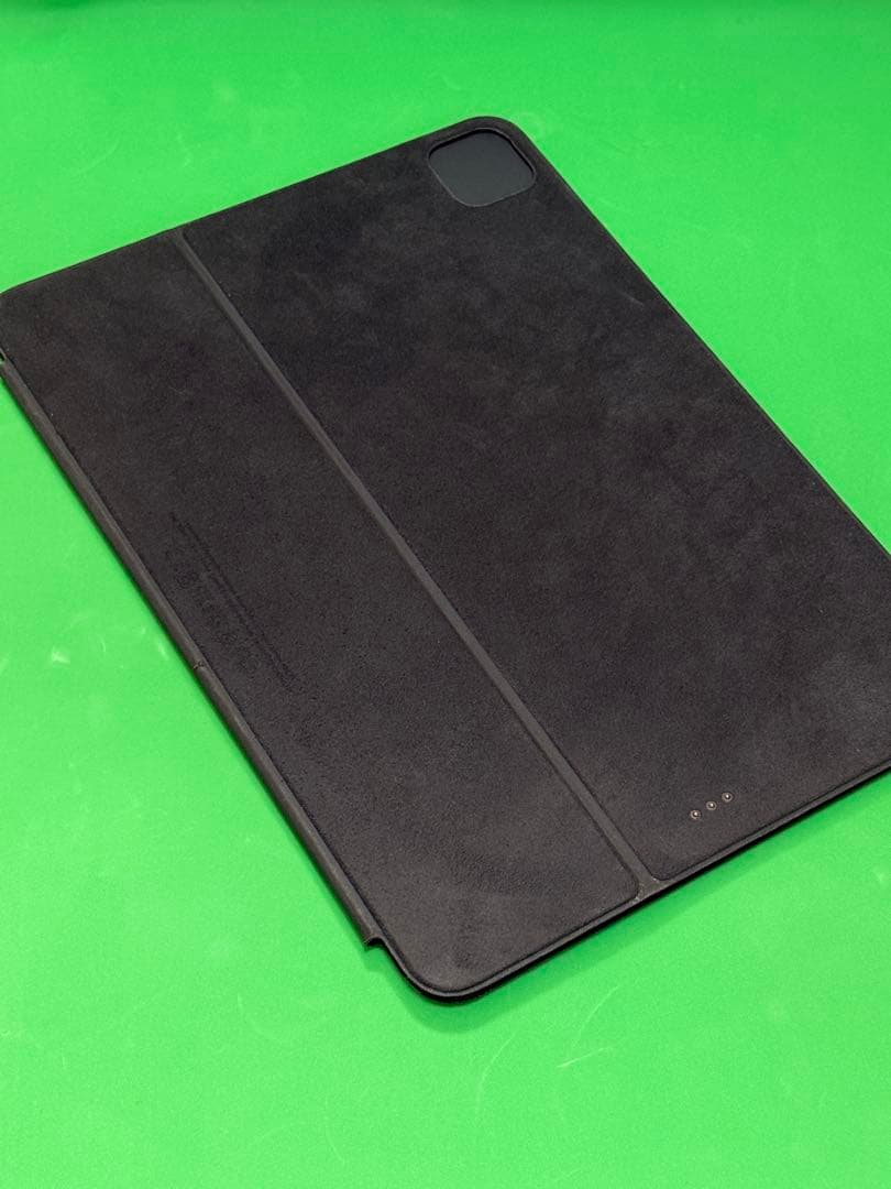 iPad Air (第5世代) wifi 最大容量97%+Magicキーボード - メルカリ