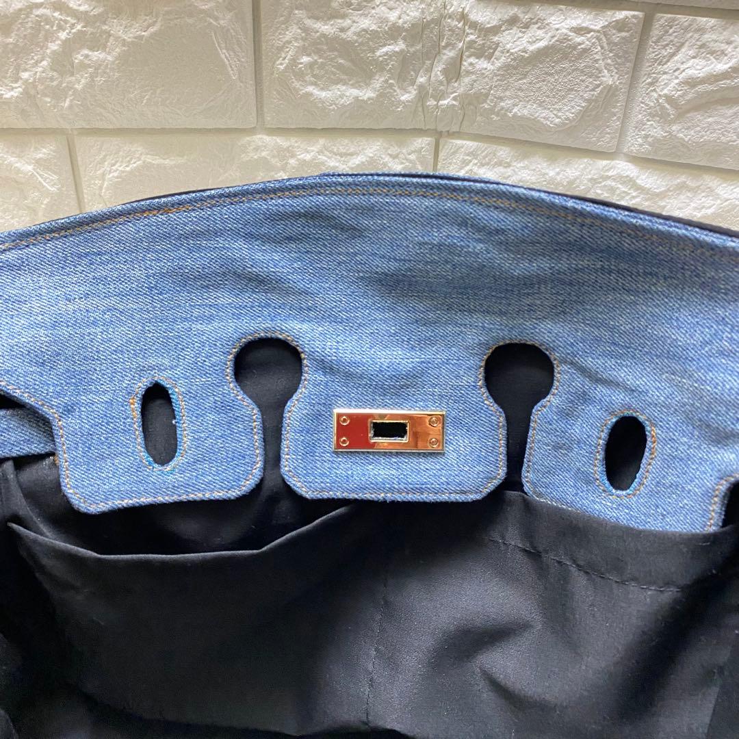 デニムリメイク フラップ付きトートバッグ Sサイズ 錠付き - メルカリ