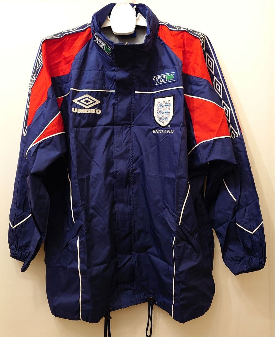美品】UMBRO 製サッカーイングランド代表ビンテージナイロンジャケット