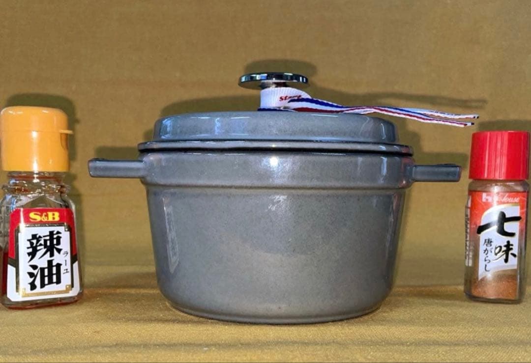 早い者勝ち‼️ 超美品 ストウブ ココット14cm 0.8ℓ グレー 鉄鍋