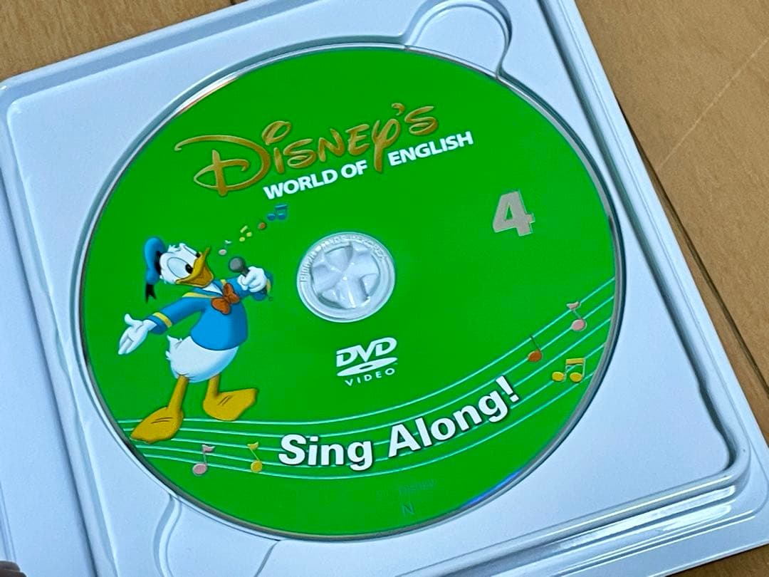 DWE ディズニー英語システム Sing Along！【4】DVD - メルカリ