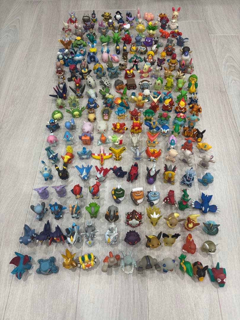 まとめ売り クリアポケモン等 ポケモンキッズ 指人形 ソフビ 約200体
