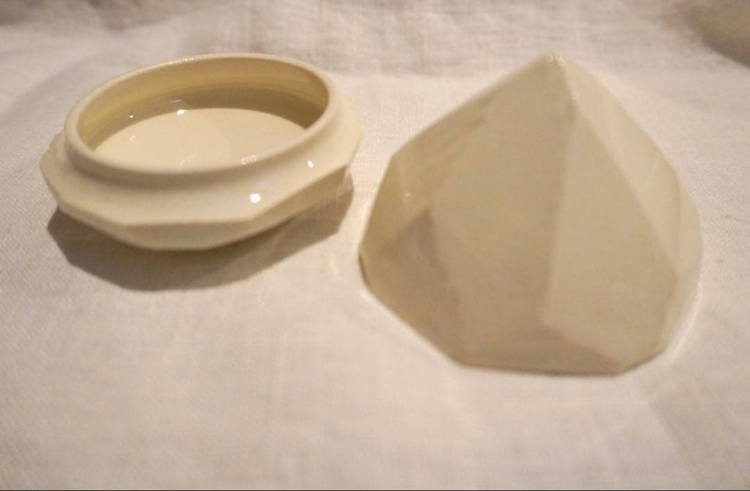 中里花子_ 蓋物 ダイアモンド 塩入れ