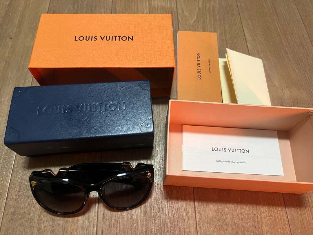 S*m様 LOUIS VUITTON ブラック サングラス LOUIS VUITTON（ルイ・ヴィトン） サングラス マイ モノグラム