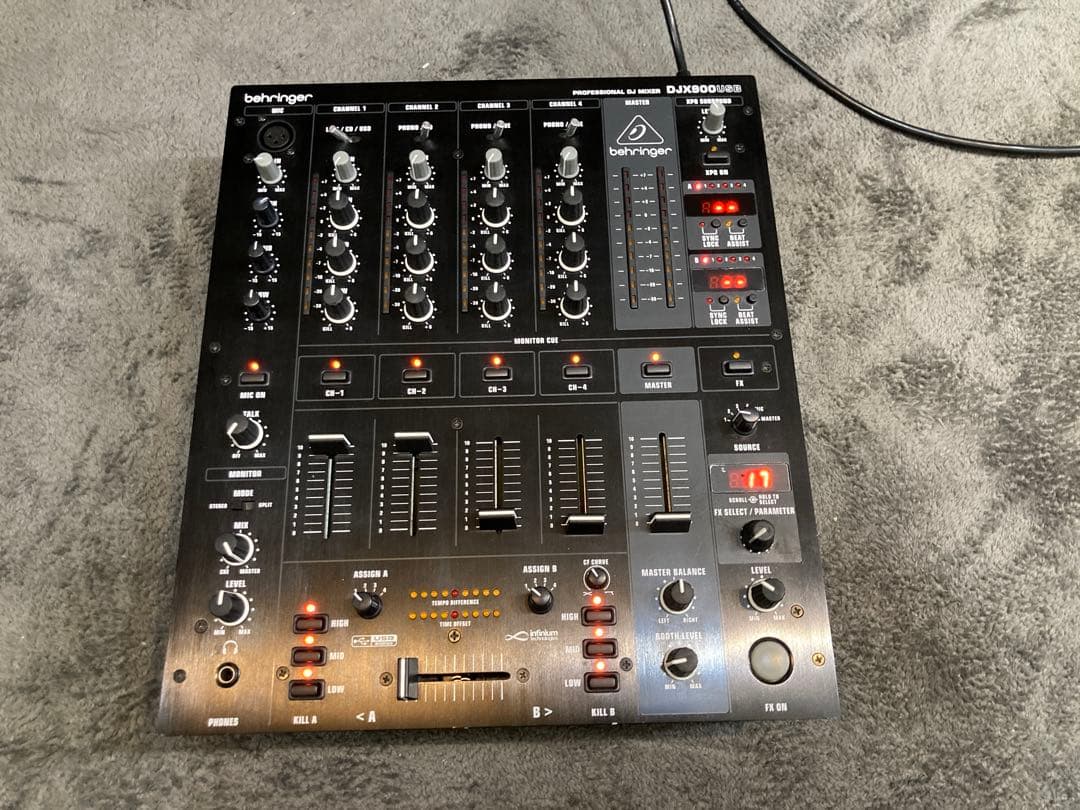 Behringer DJミキサー DJX900USB Behringer DJX900USB Pro Mixer | Guitar Center