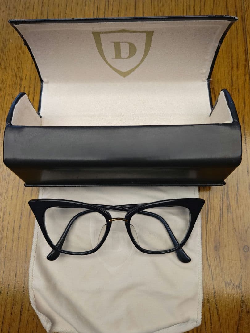 K*G様 メガネ ディータ ブラック キャットアイ - メルカリ