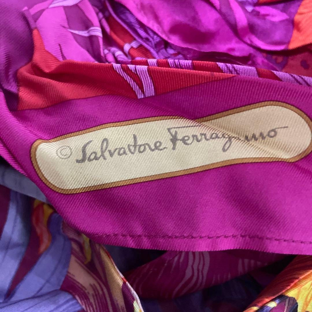 専用 シルク100%Salvatore Ferragamo