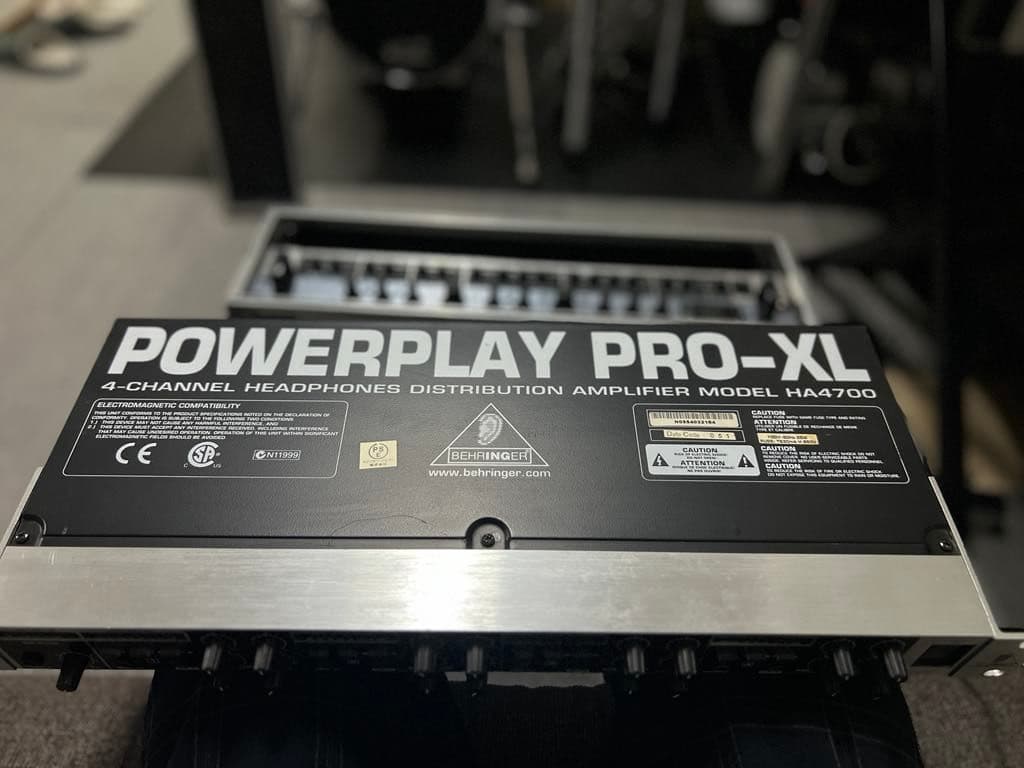 ベリンガー HA4700, SX3040, 3U ラックケース