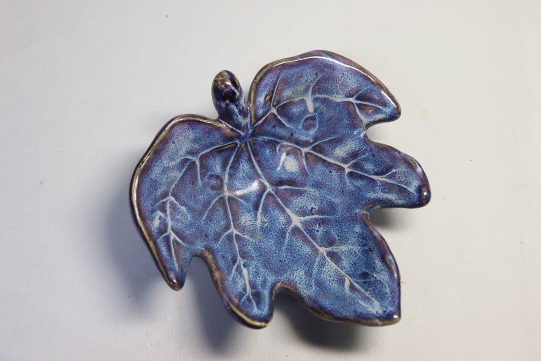 1023 鈞釉葉型皿 木箱入 送料込み1023