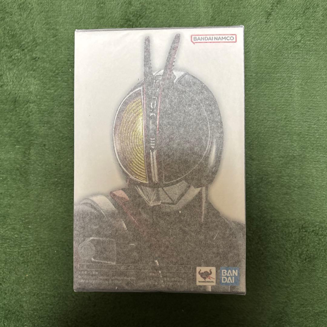 S.H仮面ライダーファイズ 真骨頂製法 仮面ライダー555 S.H.Figuarts（真骨彫製法） 仮面ライダーファイズ | 魂ウェブ