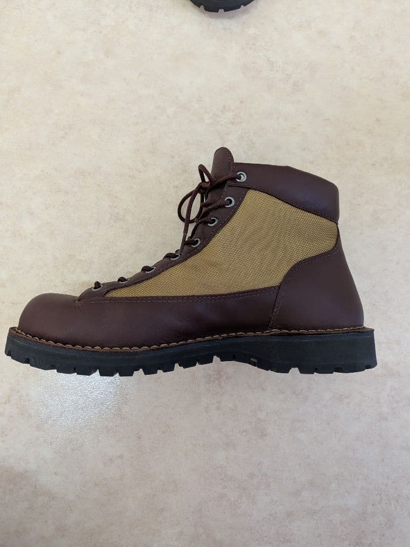 ​【極美品・元箱付】ダナーフィールド US9.5 (27.5cm)