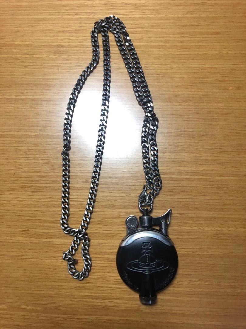 Vivienne Westwood オイルライター 即発☆ Vivienne Westwood メタルORB チェーン付 オイルライター