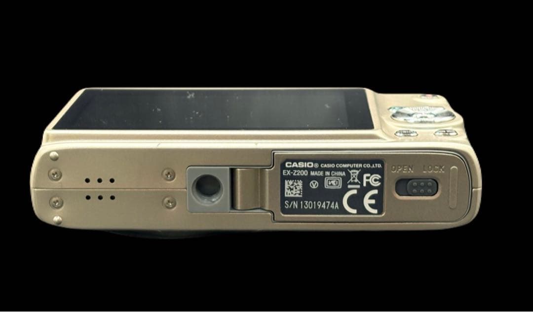 CASIO EX-Z200 EXILIM コンパクトデジタルカメラ　-568-