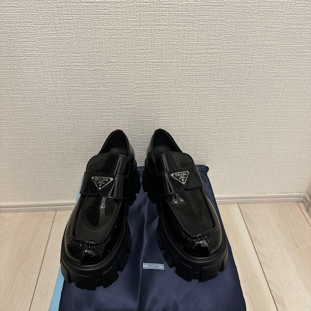 プラダモノリスブラッシュドレザーローファー37 関税負担なし☆プラダ モノリス ブラッシュドレザー ローファー (PRADA