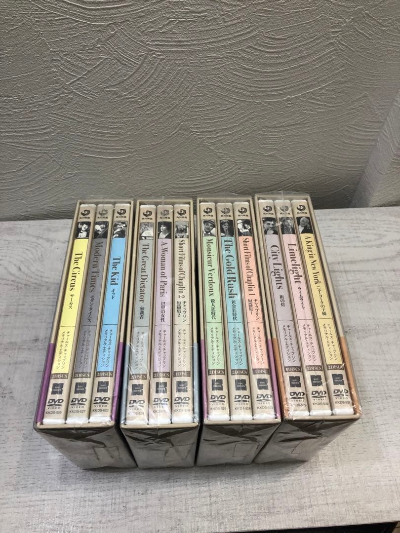 《新品未開封品》チャップリン メモリアル・エディション DVD-BOX Ⅰ〜Ⅳ