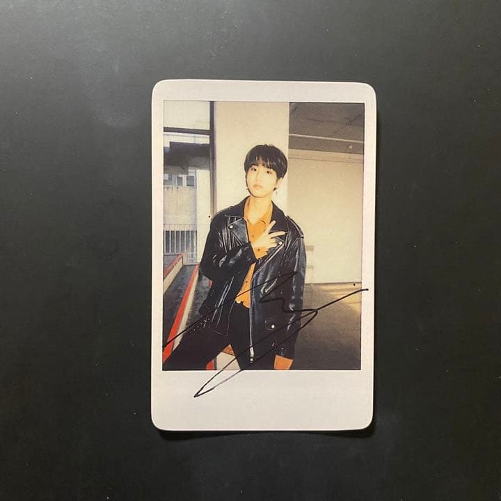 スキズ ハン ジソン District 9 unlock ソウルコン ポラロイド Amazon.com: Stray Kids - World Tour District 9 : Unlock in SEOUL