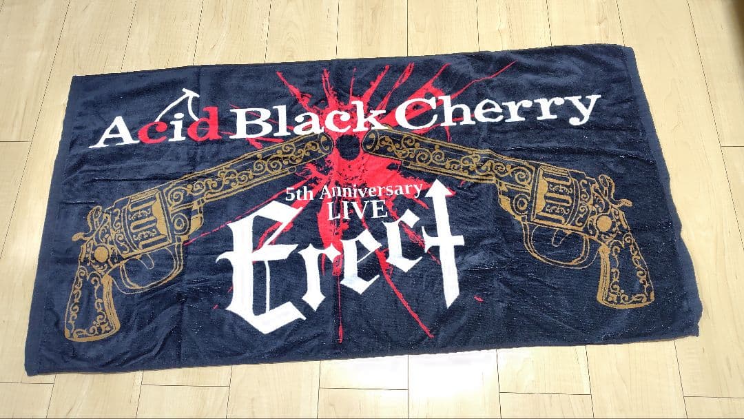 Acid Black Cherry Erect バスタオル - メルカリ