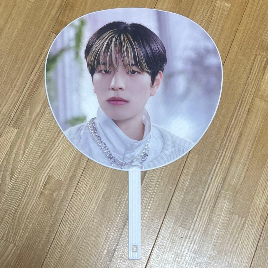 スキズ スンミン うちわ - メルカリ
