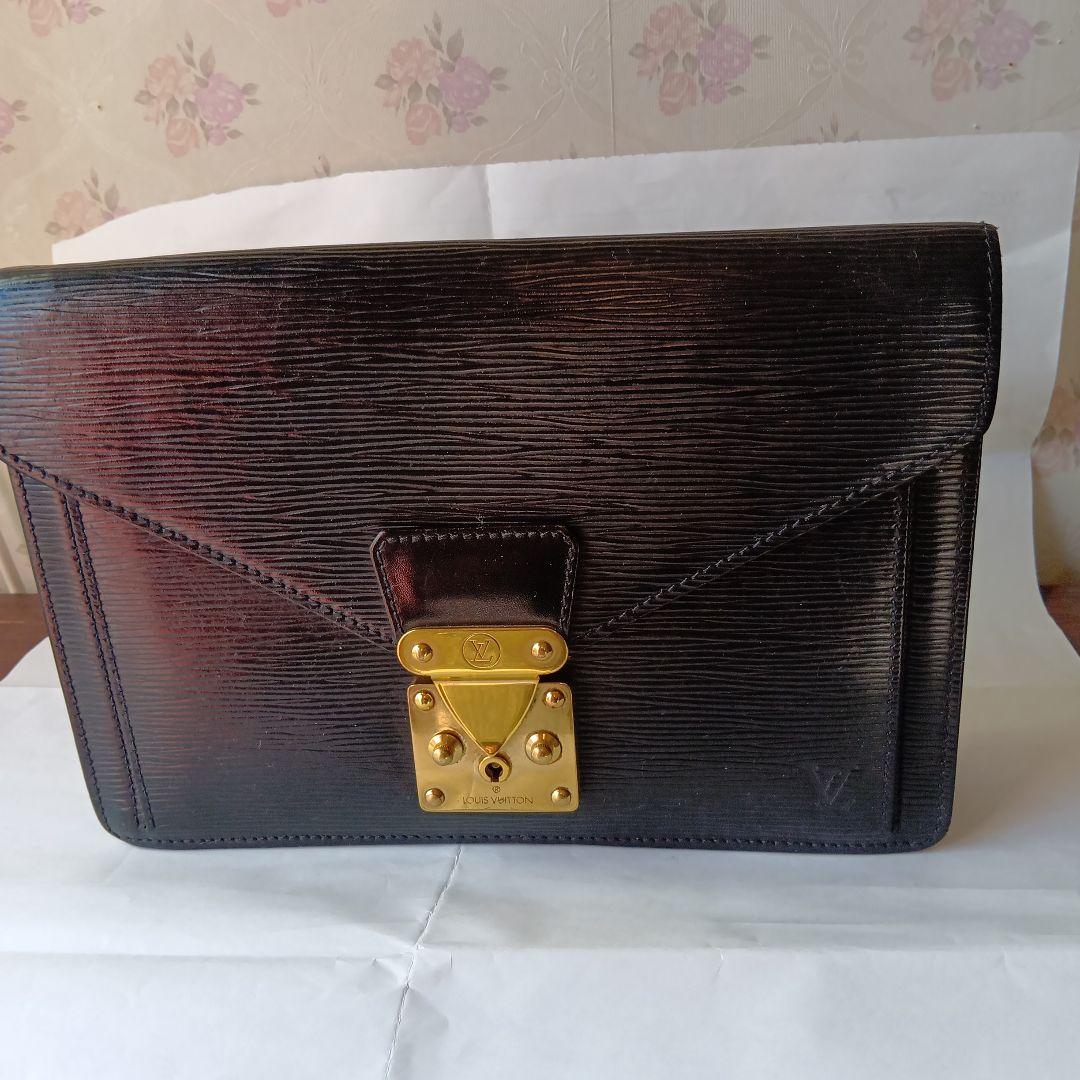 Louis Vuitton エピレザー ビジネスバック(大幅値引きしました） ルイヴィトン Louis vuitton エピ ビジネスバッグ メンズ グリーン系