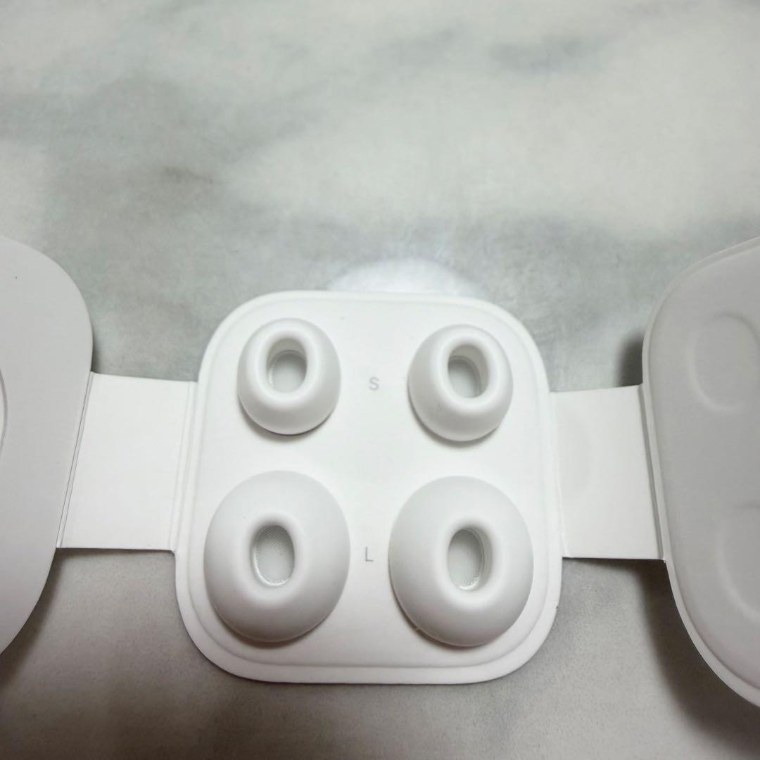 付属品完備】AirPods Pro ワイヤレス充電ケース付き新品イヤーチップ付