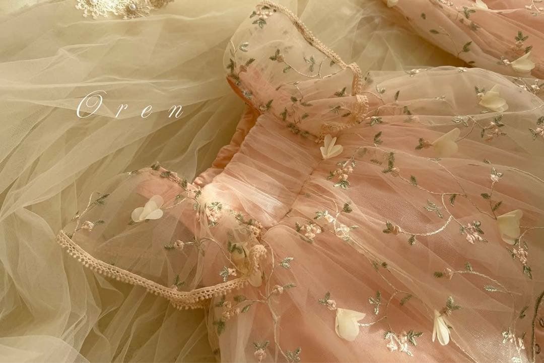 orenピンク 花柄刺繍ロンパースS SERAPH】ドビーチェックお花刺繍ロンパース | ロンパース