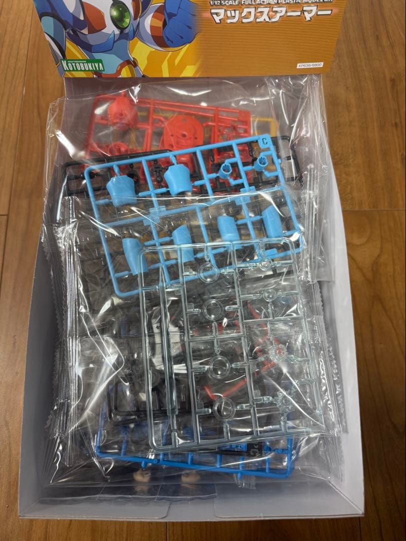 コトブキヤ ロックマンX ゼロ マックスアーマー プラモデル 未組み立て