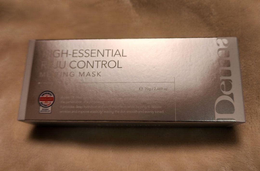 DERMABELL ハイエッセンシャル メルティングマスク（水光パック