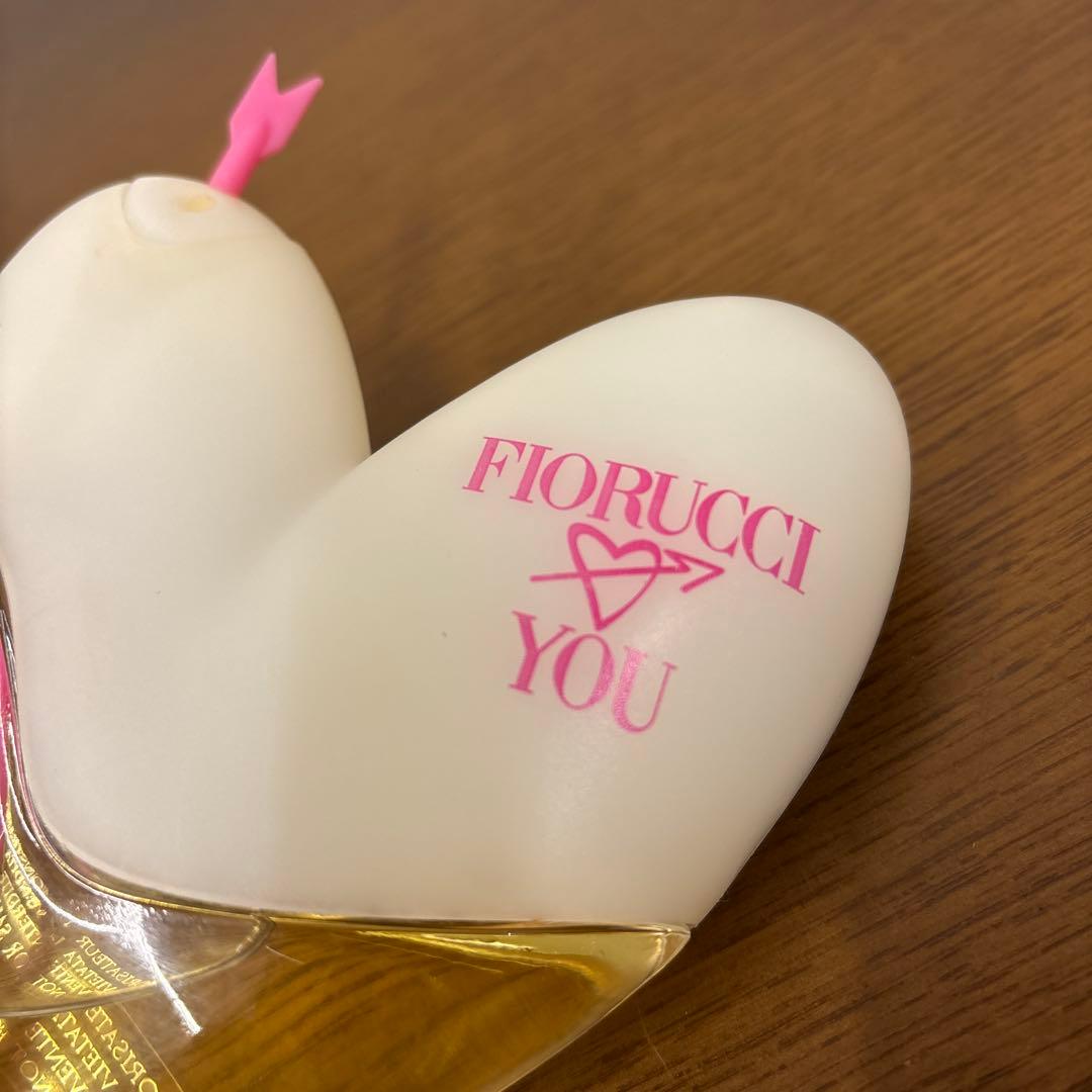 フィオルッチLOVE YOU ラブズユー ハート型香水 - メルカリ
