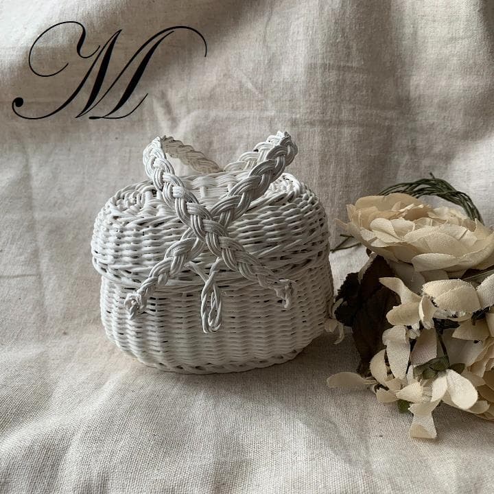ドールパニエ　ミニ　バスケット　人形用　フランスアンティーク　ホワイトシャビー アンティーク ドールパニエ | フランス 籐製の小さなバスケット
