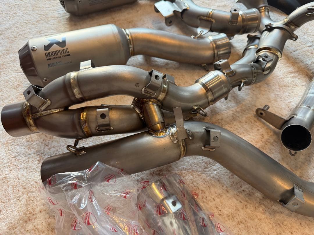 ドゥカティパニガーレV4フルエキマフラー 純正96482351AA DUCATI