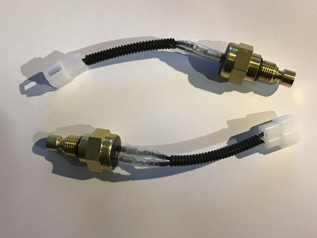 DR30/FJ20/日産/スカイライン/ラジエーターファンスイッチ/2個 Yahoo!オークション -「dr30 スカイライン スイッチ」(パーツ) の落札