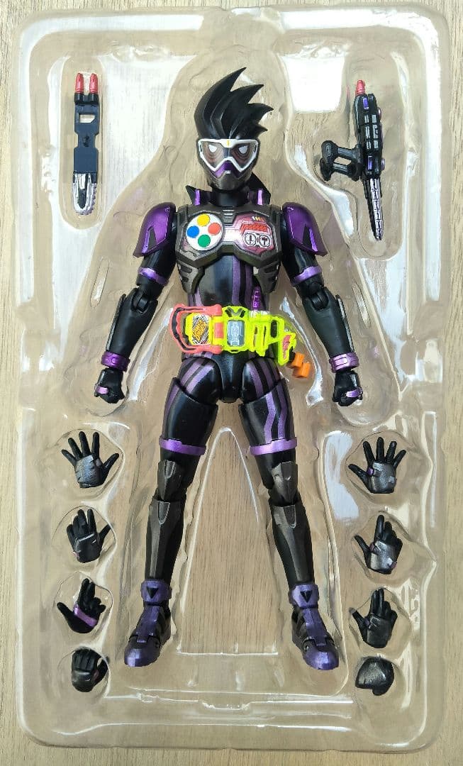 S.H.Figuarts 仮面ライダーゲンム シャカリキスポーツ付き限定版