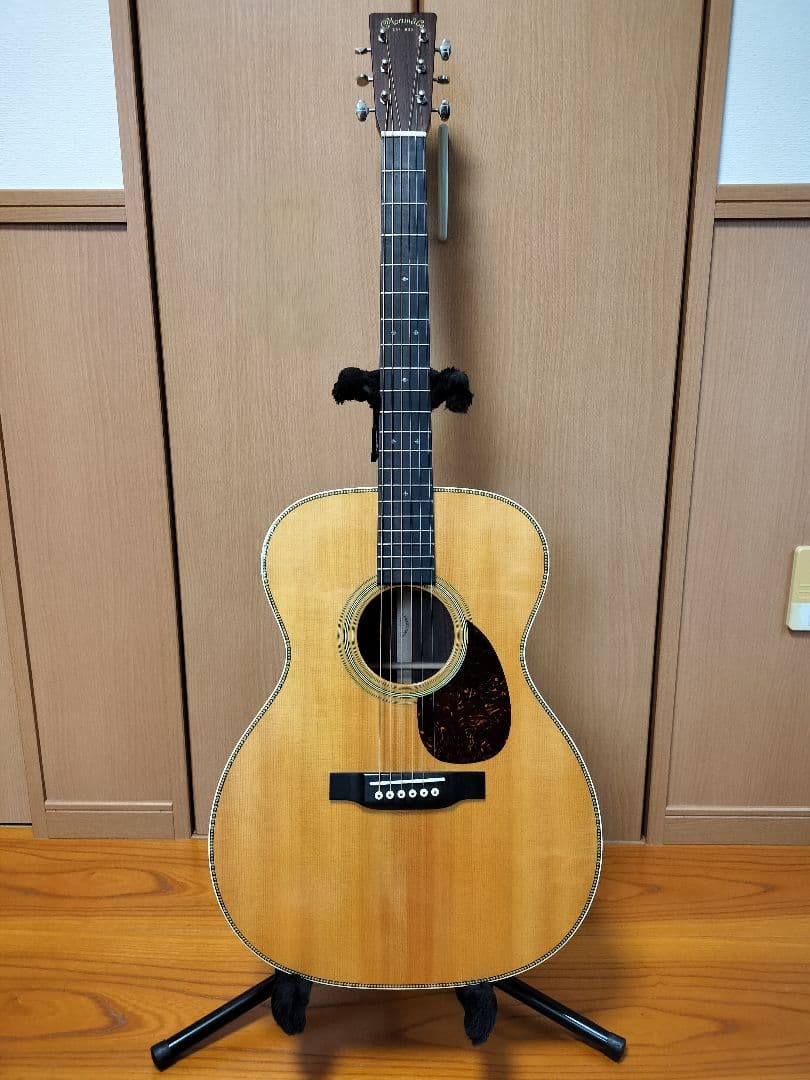 緊急☆売切価格☆　MartinOM-28 2019年製 Martin CTM OM-28 Adirondack Spruce / Ziricote 2019】独特な粘りと