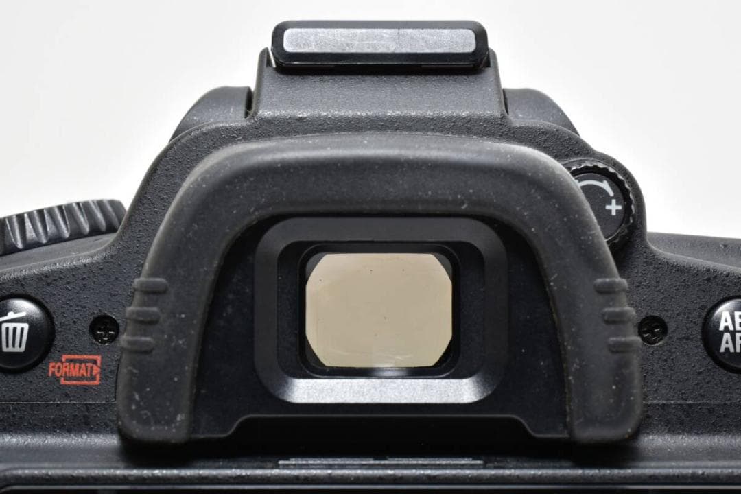 ★極美品★《ショット数3,262回 》 D90 ボディ 一眼レフカメラ #755