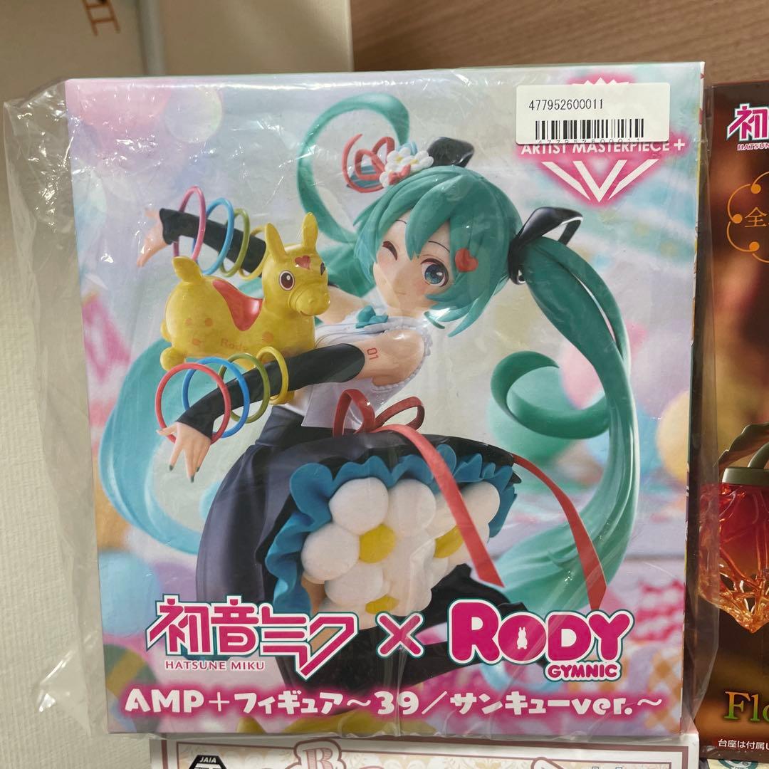 初音ミク 巡音ルカ フィギュアセット - メルカリ