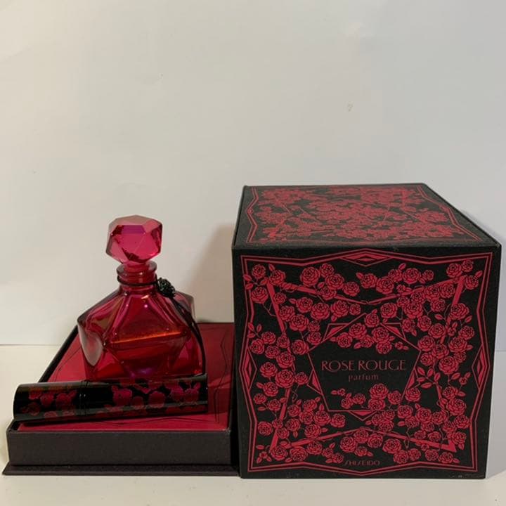 本当に 安いコスメ・美容 - 資生堂 ローズルージユ パルフアム 32ml