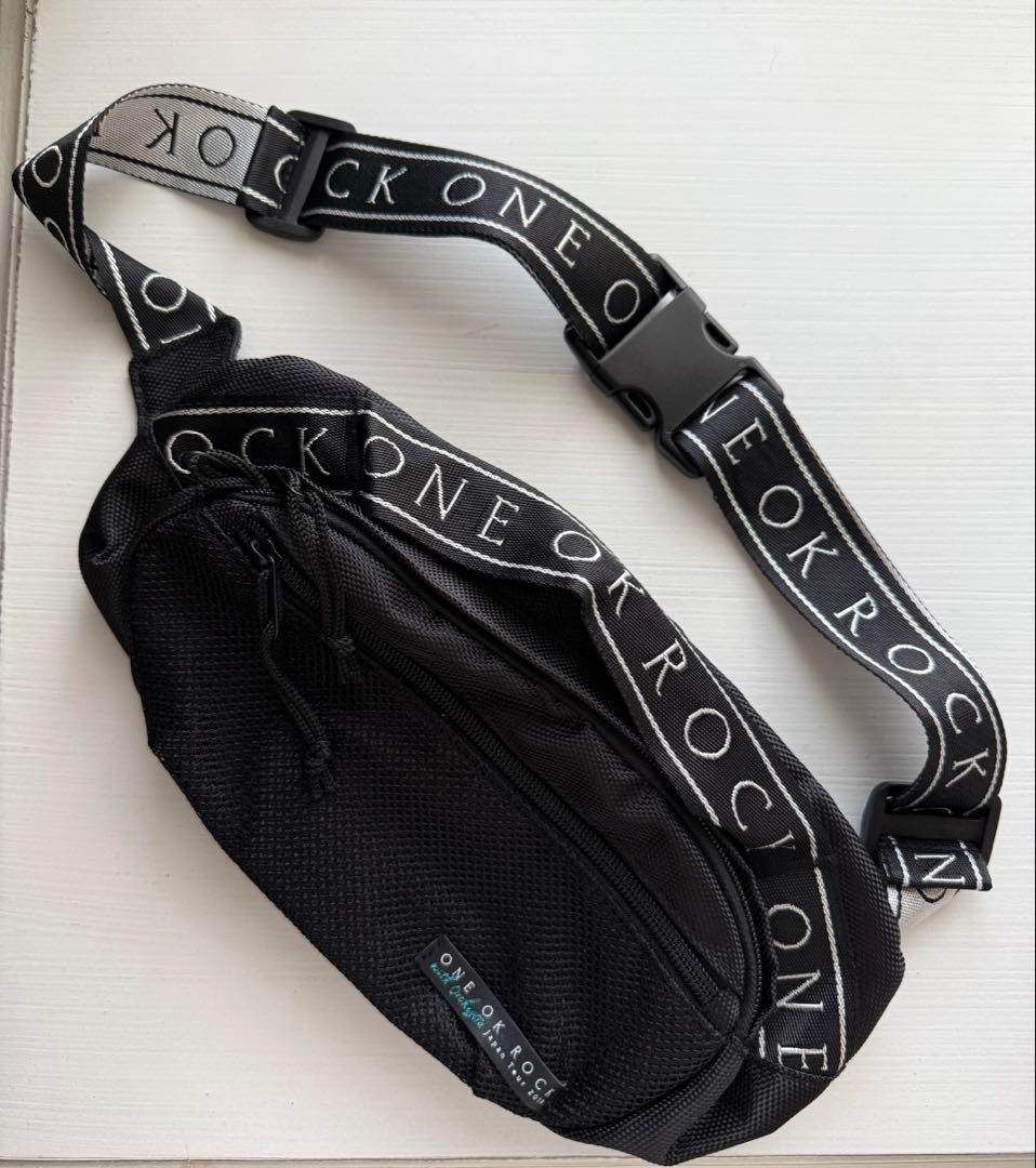 ボディバッグ 2018 ワンオク オーケストラ ONE OK ROCK - メルカリ