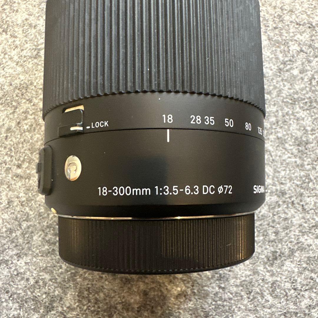 SIGMA 18-300mm f/3.5-6.3 DC レンズ