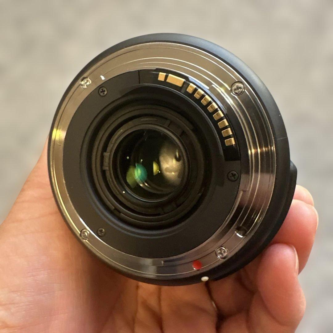 SIGMA 18-300mm f/3.5-6.3 DC レンズ