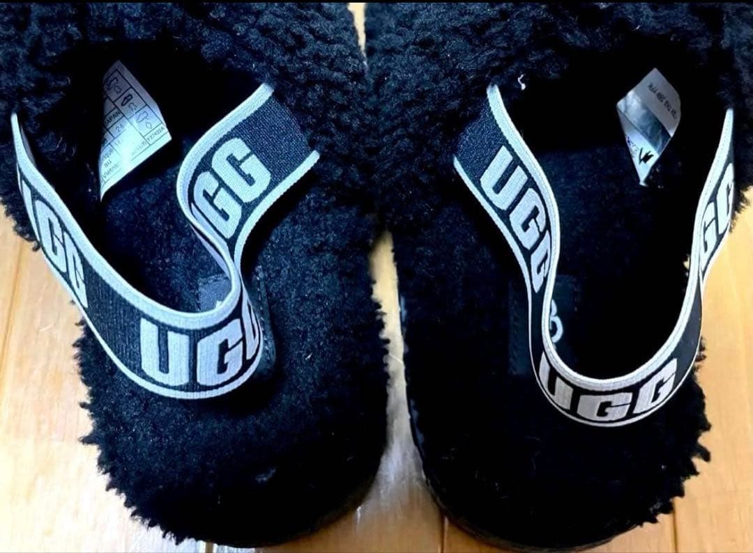 UGG Oh Fluffita サンダル - ブラック - メルカリ