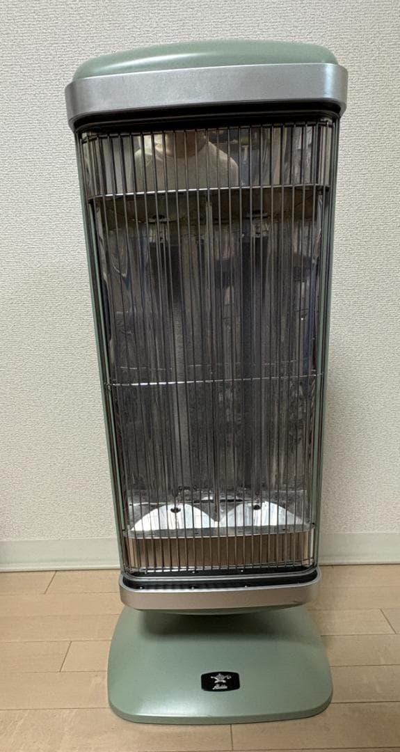 Aladin アラジン 遠赤グラファイトヒーター グリーン　2022年製 アラジン 遠赤 グラファイトヒーター 2灯 グリーン 緑 CAH-2G10G