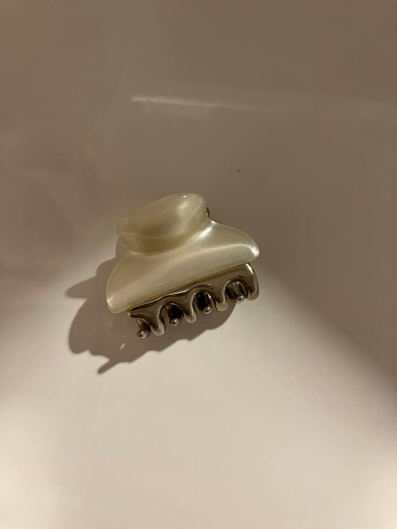 acca ヘアクリップ オパールオフホワイト Sサイズ - メルカリ