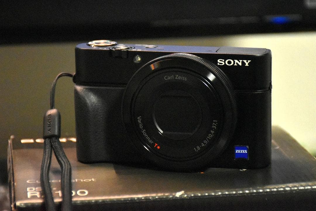 【程度良・完動品】Cyber-shot DSC-RX100 Sony Cyber-Shot DSC-RX100 In-Depth Review: DPReview | Photography